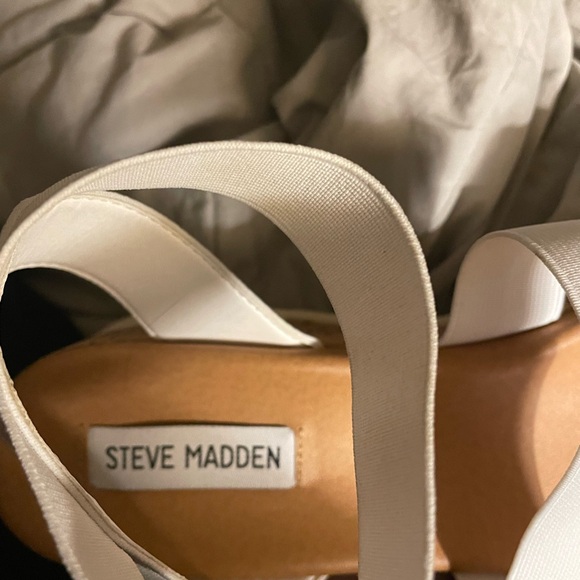 Steve Madden Bandi Platform White Sandals - size 10 - Picture 11 of 13